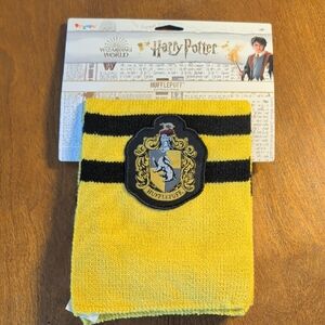 Hufflepuff Harry Potter Yellow and Black Scarf